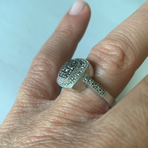 925 sterling silver cocktail ring size 6.5 - Picture 6 of 6